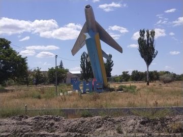 Укропропаганда завывает про то, что они устроили русне в Чернобаевке ад. Побывали в этом "аду"