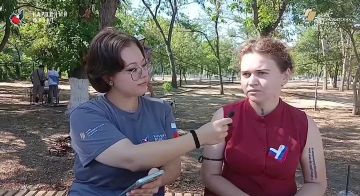 В День Государственного флага Российской Федерации Молодёжка НФ Херсонской области вышла в парк и провела опрос среди жителей