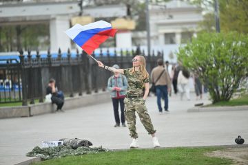В Херсонской области отмечают День Государственного флага России