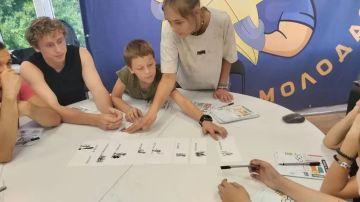 В Каховке состоялось первое занятие Молодёжной проектной школы «Идея и дело»