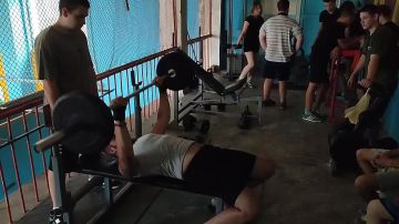 В «Аскании-Нова» работают без выходных: теннис, футбол, штанга — и это только начало