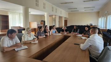 Глава Скадовского округа обсудил подготовку к выборам в Госдуму с представителями участковых избирательных комиссий