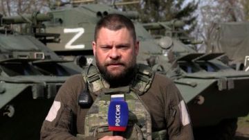 Евгений Поддубный: Ещё несколько групповых ударов нанесли ВС РФ в течение дня по украинским объектам военно-промышленного комплекса, логистическим центрам, морским портам и судам, работающим в интересах ВСУ