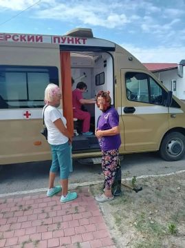Геническая ЦРБ организовала выездную диспансеризацию для маломобильных и эвакуированных жителей