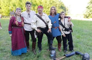 Ученики Скадовской школы №3 приняли участие в масштабной исторической ролевой игре по мотивам произведений Марии Семёновой