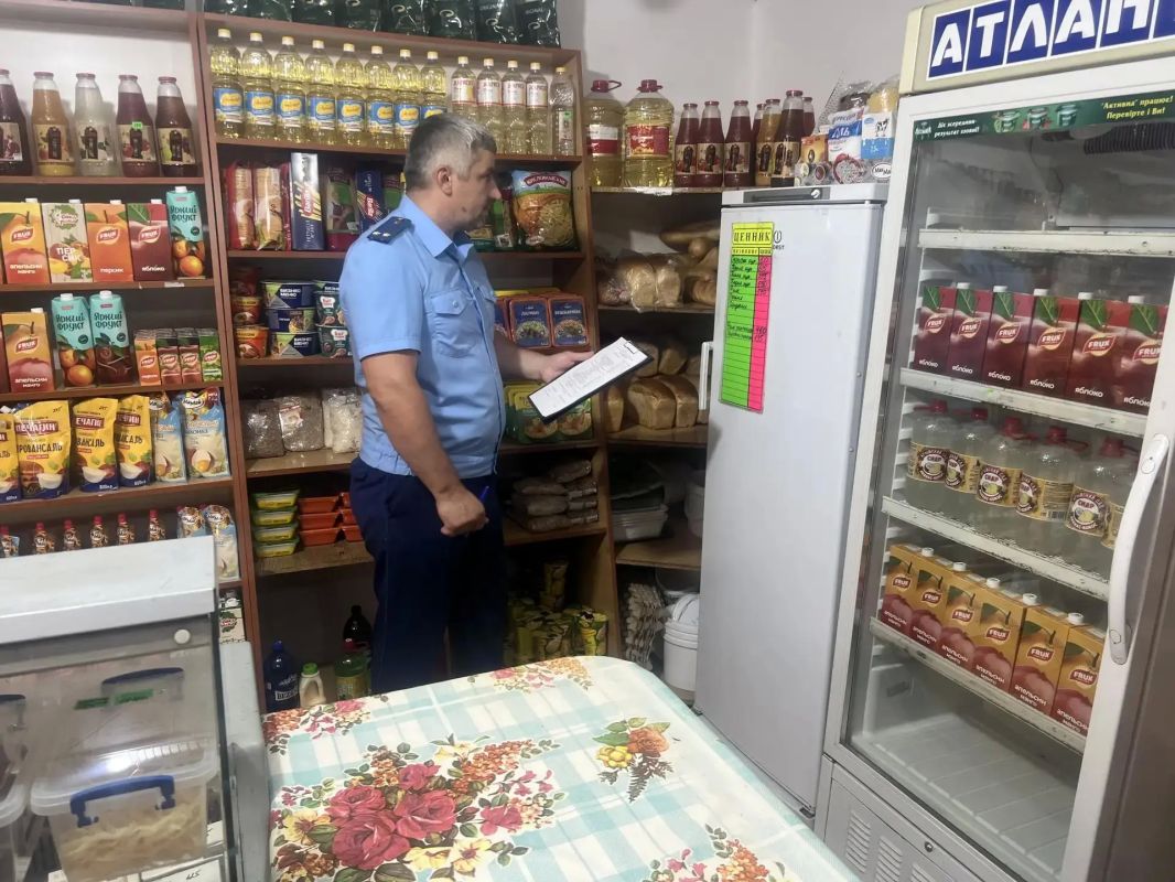 После вмешательства прокуратуры в Каховском округе снижены цены на социально значимые товары