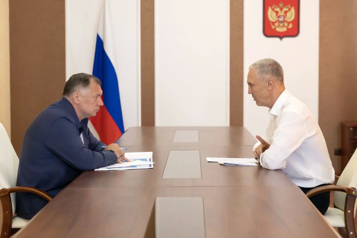 Марат Хуснуллин: Также сегодня провёл рабочую встречу с Губернатором Херсонской области Владимиром Васильевичем Сальдо