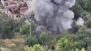 Даниил Безсонов: #Эксклюзив. Боевая работа расчетов БПЛА и ВКС России по ПВД 3 отмбр ВСУ в с.Григоровка и пункт управления (ПУ) БПЛА 13 обр Нацгвардии Украины в с.Липцы Харьковской области, а также пункт управления (ПУ) БПЛА...