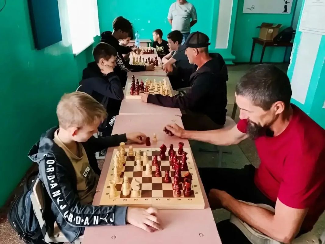Шахматный турнир в Рубановке объединил участников разных поколений