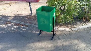 В центре Великой Лепетихи установлены новые урны