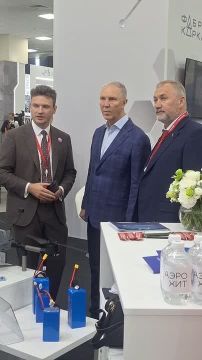 Сальдо оценил тяжелый ударный дрон "Велес-24" на ВЭФ