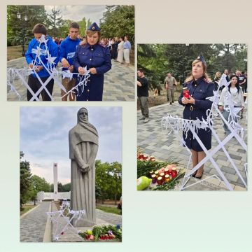 Сотрудники регионального управления почтили память жертв терроризма