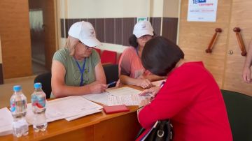 Владимир Оганесов: Уважаемые жители округа город Новая Каховка!