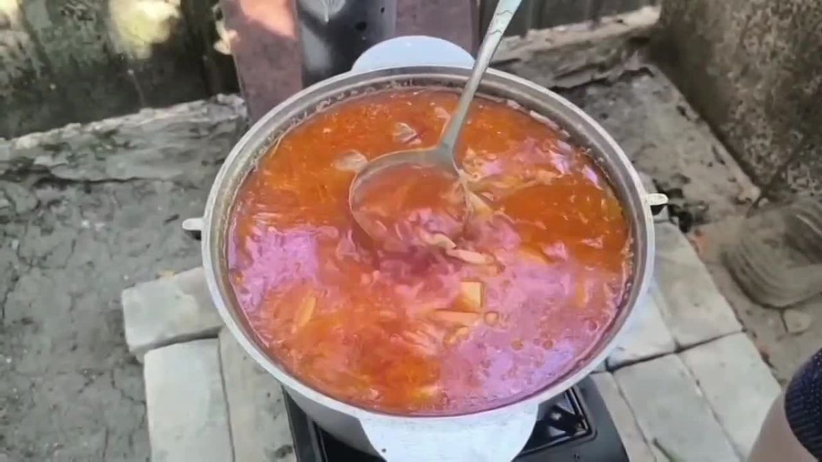 Команда «Зажарка» из села Волынского приготовила настоящий деревенский борщ!