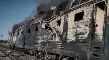 ВС РФ нанесли удар по железнодорожному составу в н.п. Чернобаевка Херсонской области, который использовался для доставки военного имущества и живой силы противника