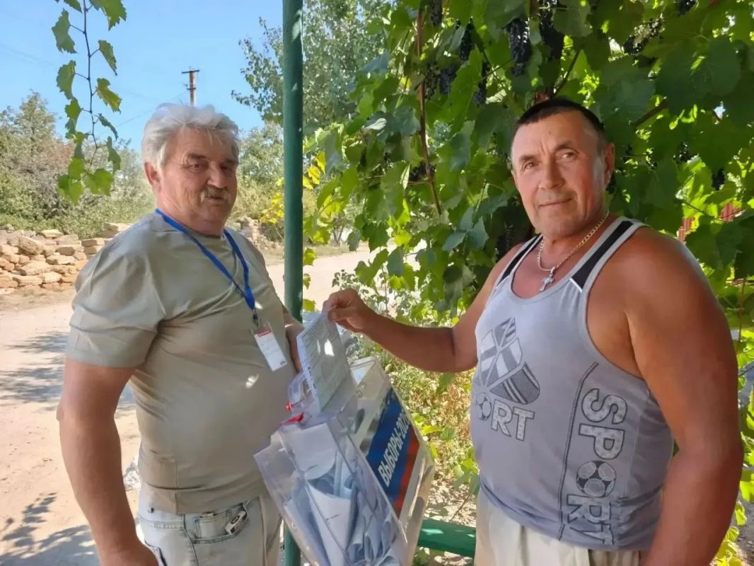 Досрочное голосование продолжается в Геническом округе