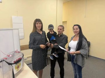 Новокаховчане идут на выборы несмотря ни на что