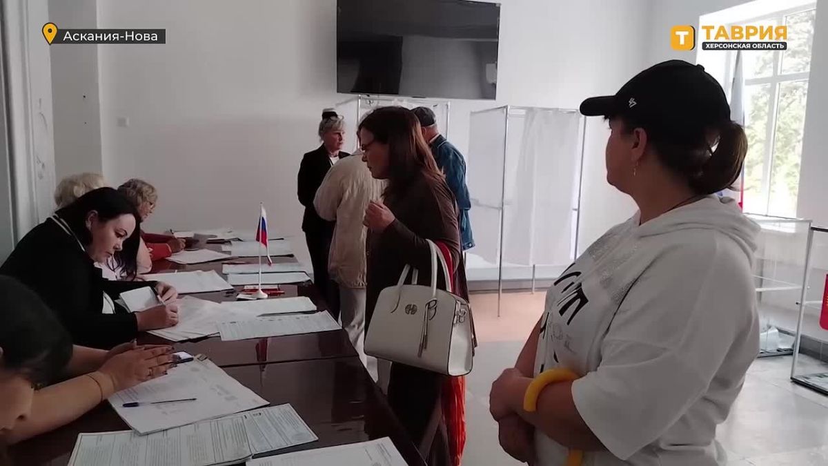"Главное, чтобы депутат переживал за нашу Херсонскую область": жители Чаплинского округа продолжают голосовать на выборах в Госдуму