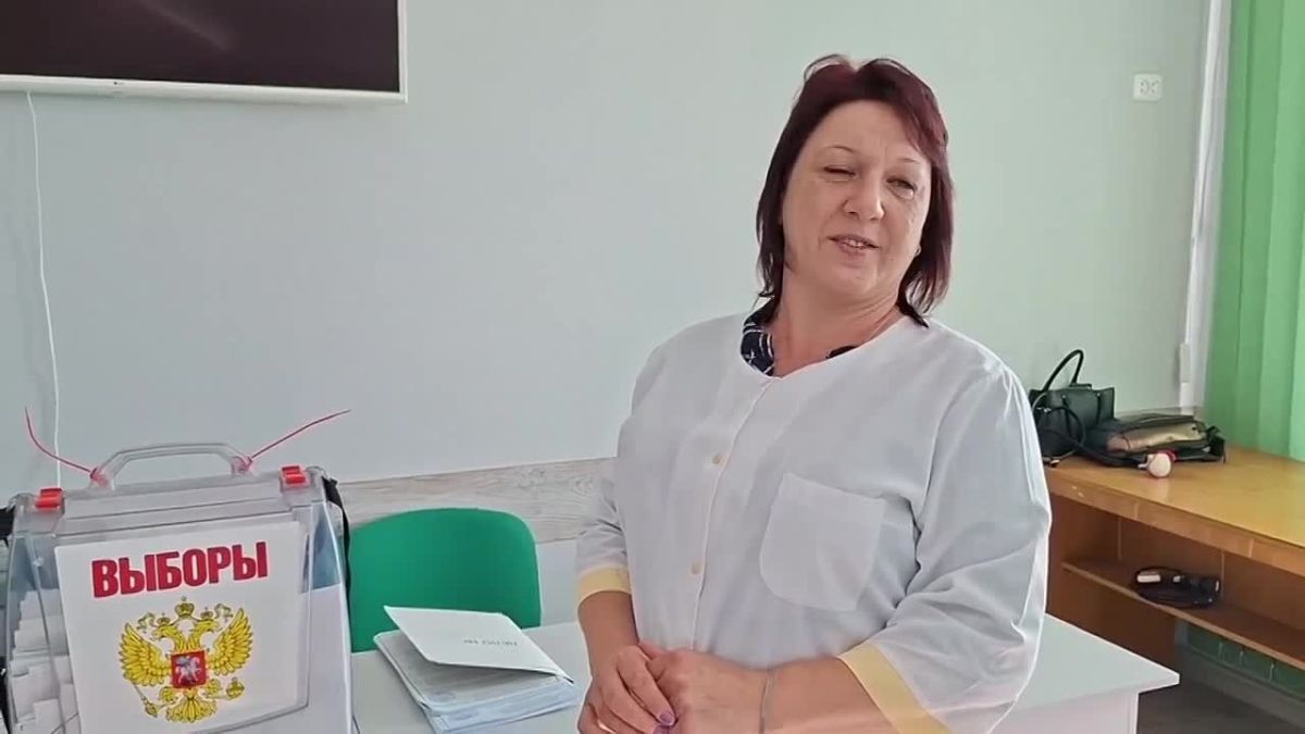 Медики делают свой выбор: "Мы работаем и голосуем, все у нас будет замечательно"