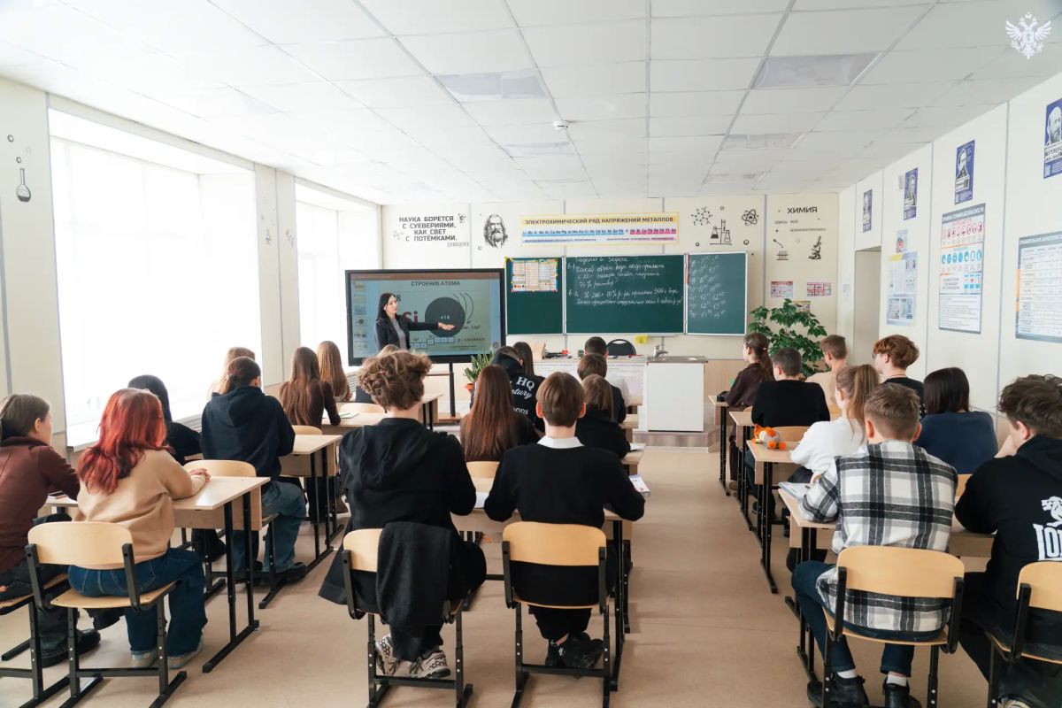 Переехавших в Херсонскую область педагогов обеспечили временным жильём