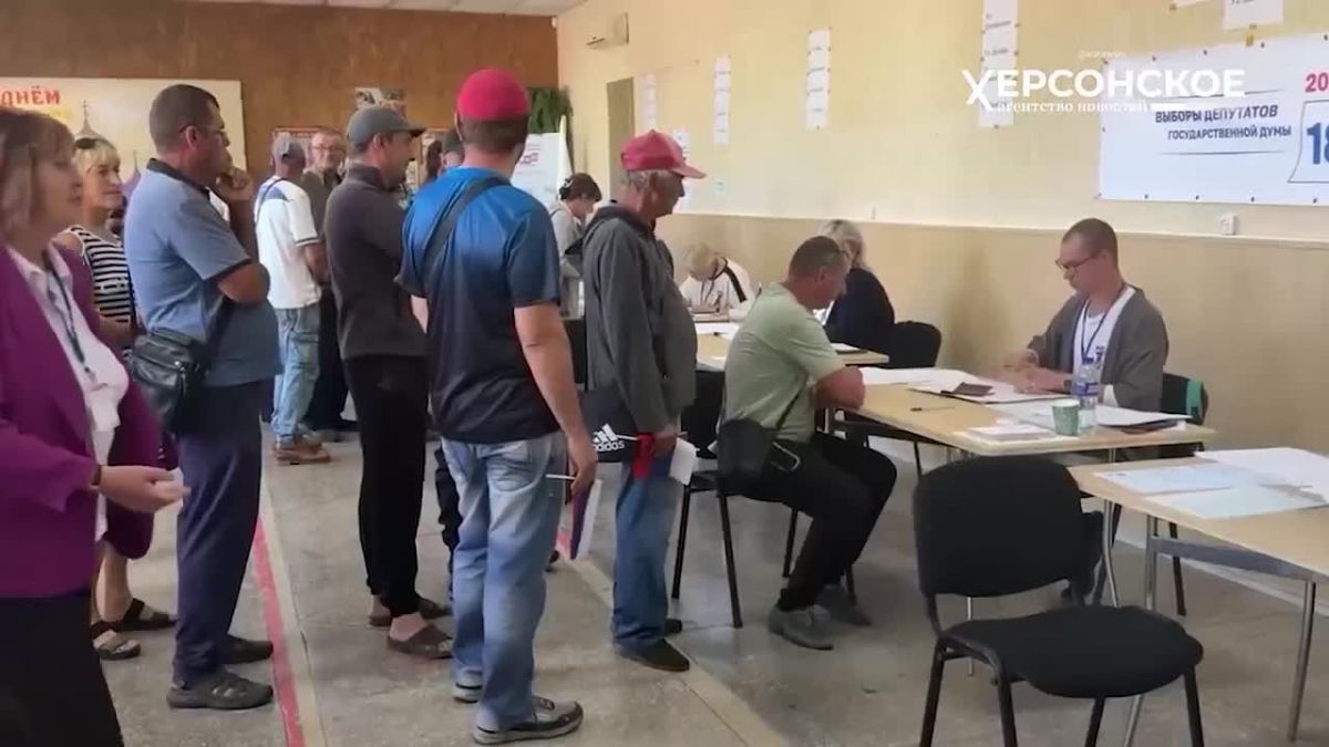 Второй этап досрочного голосования на выборах в Госдуму начался сегодня в ряде районов в Херсонской области