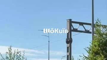 Киев продолжает получать пи*дюлины