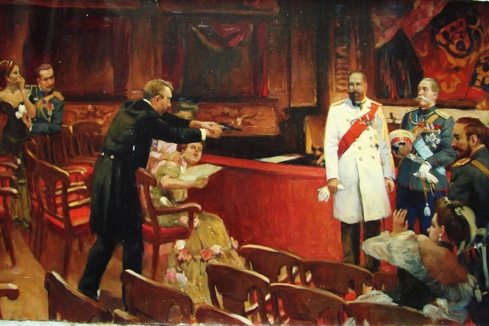 УДАЧНОЕ ПОКУШЕНИЕ.. В конце августа 1911 года император Николай II с семьей и приближенными, в том числе и со Столыпиным и зарубежными гостями, в их числе наследник болгарского престола Борис, находились в Киеве по случаю...