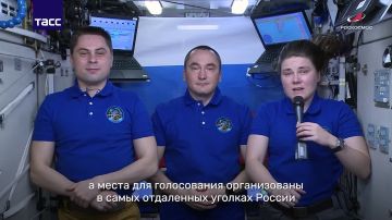 Космонавты на МКС обратились к россиянам в первый день выборов