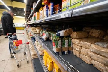 В Геническом округе после проверок прокуратуры снизили цены на продукты
