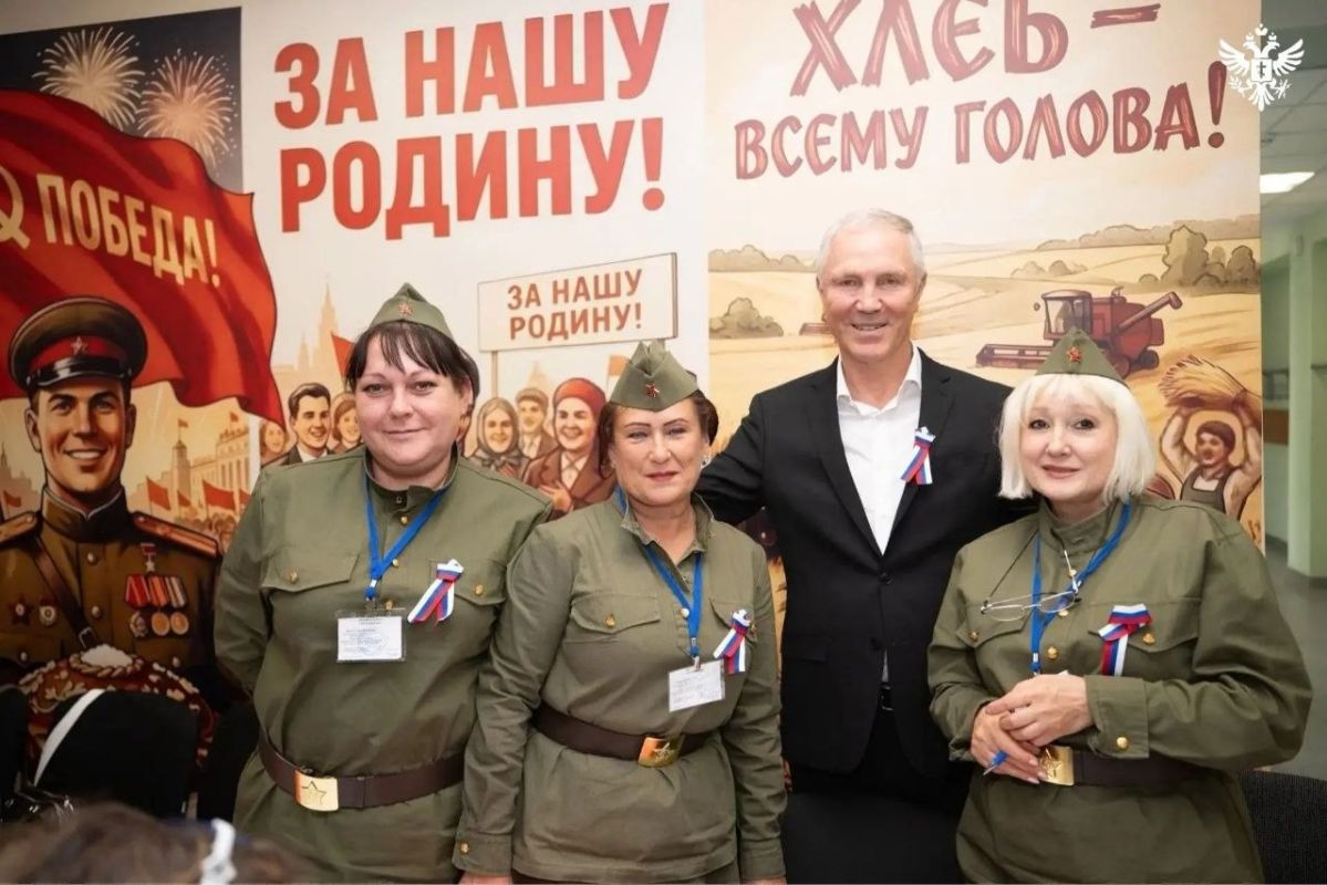 В Новотроицком голосование переплели с памятью о советских воинах