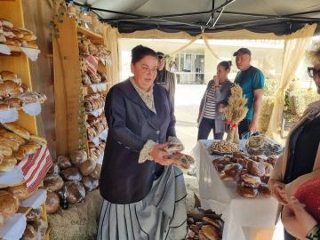 В Чаплинке на избирательном участке создали атмосферу начала XX века