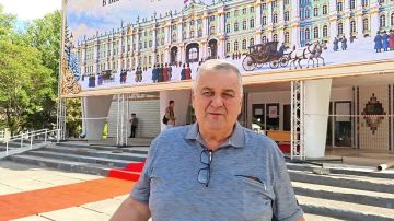 Два взгляда на голосование в Каланчаке В первом видео директор коммунального предприятия, секретарь первичного отделения Павел Васютинский рассказывает об участии своего коллектива и необычном оформлении участка с красной...