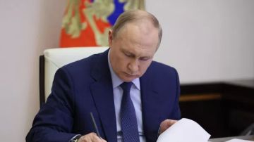 Путин поручил восстановить сеть общественного транспорта в исторических регионах
