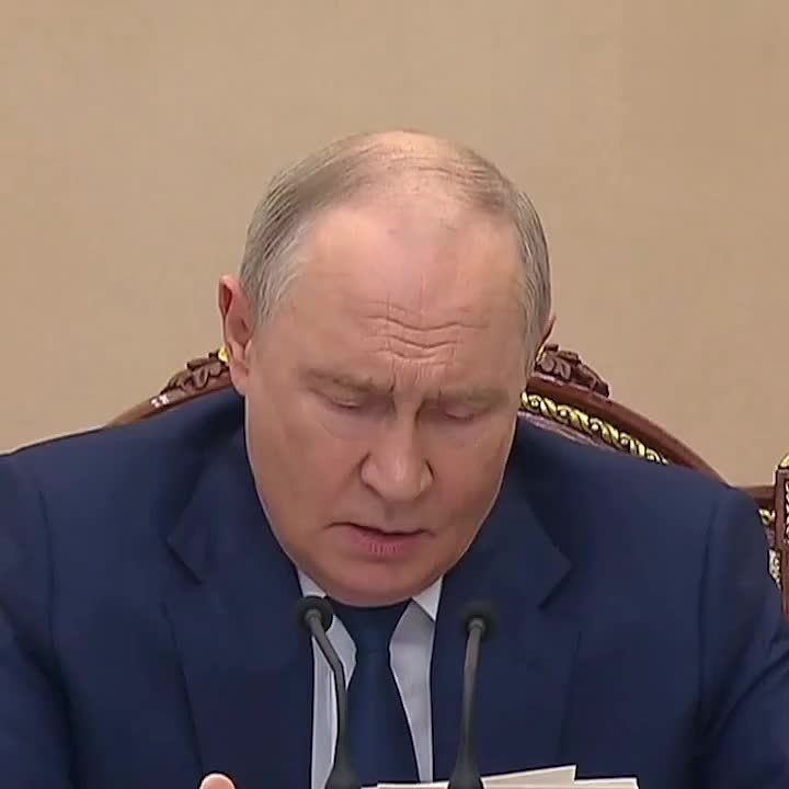 «Верхушка в Киеве предлагает якобы возобновить переговоры, но на деле делает всё, чтобы ни мира, ни переговоров не было»