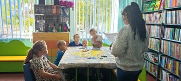 В Краснопольской библиотеке прошла творческая мастерская «Смайлик» — яркое и душевное мероприятие, посвящённое миру эмоций и хорошего настроения