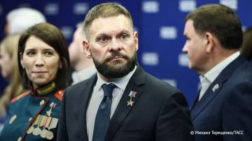 Замысел противника запугать избирателей на выборах в Госдуму в ЛНР, ДНР, Запорожской и Херсонской областях провалился, заявил лидер предвыборного списка ЕР, Герой России и военкор Евгений Поддубный