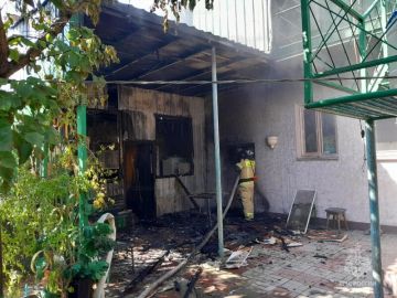 Спасатели МЧС ликвидировали два пожара в Херсонской области