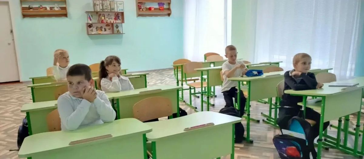 В честь Всемирного дня русского единения сотрудники Дома культуры Строгановка провели познавательный квиз для учеников третьего класса Строгановской школы