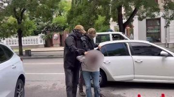 В Севастополе задержан агент спецслужб Украины, проводивший разведку объектов Черноморского флота, сообщает ФСБ