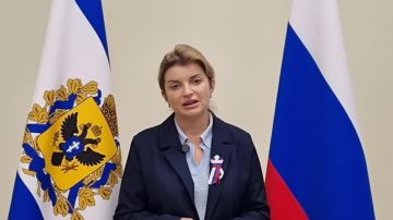 Люди шли семьями, как на праздник!