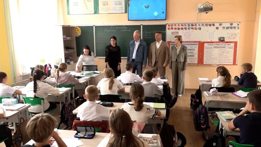 В школе Скадовска открыли кадетский класс пограничной направленности