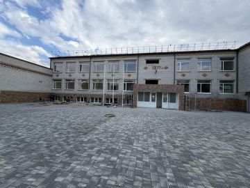 Новое освещение, дорожки и ограждение: Адыгея благоустроила территорию Догмаровской школы