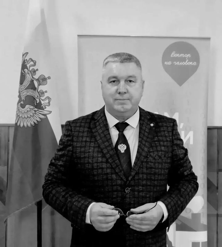 Скончался руководитель Управления Росреестра Херсонской области Василий Романов
