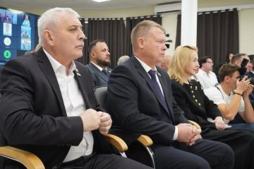 Министр промышленности и торговли представил в облдуме результаты регулирования алкогольного рынка