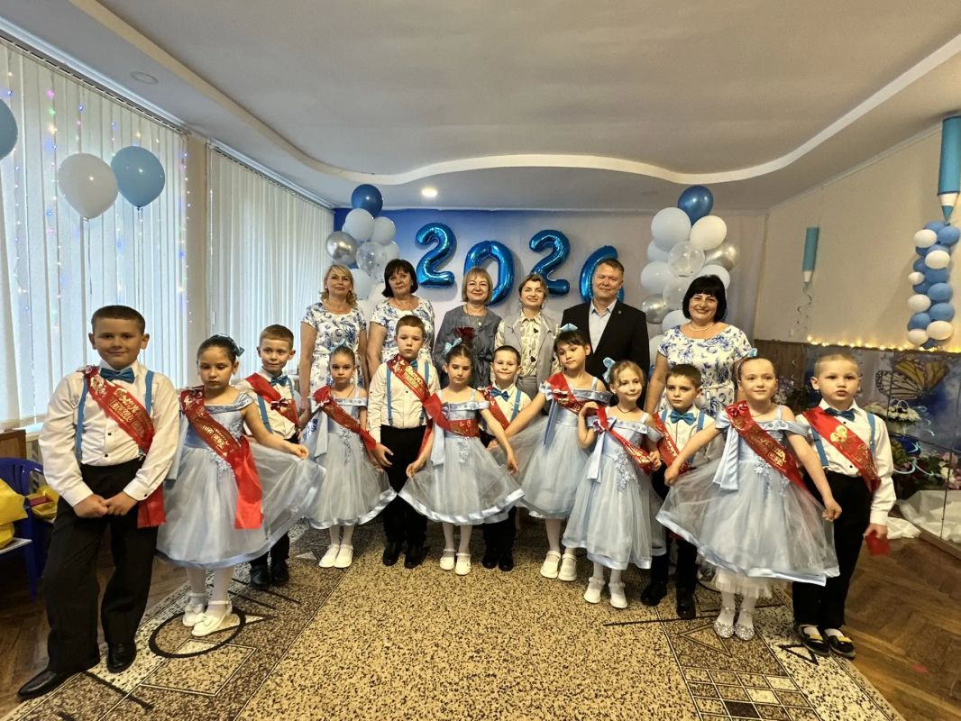 Дорогие воспитатели, методисты, музыкальные руководители, психологи и все сотрудники дошкольных учреждений Херсонской области!
