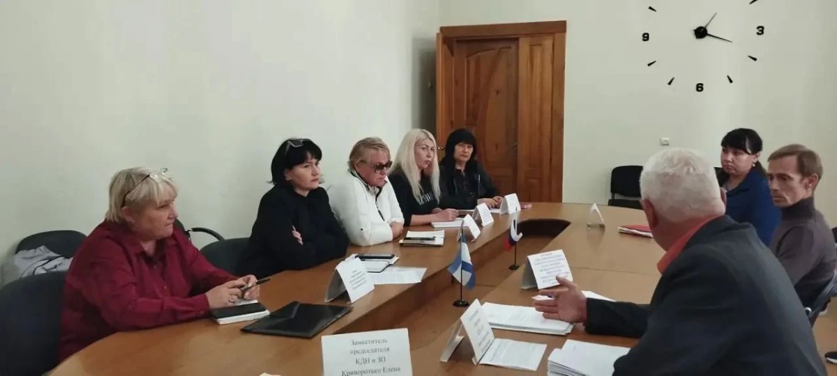 Состоялось внеочередное заседание комиссии по делам несовершеннолетних