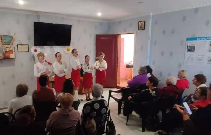 В Великолепетихском центре соцобслуживания населения провели душевный праздник в преддверии Международного дня пожилых людей
