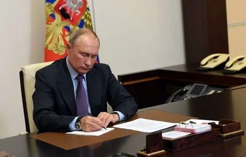 Владимир Путин подписал указ об установлении штатной численности ВС РФ до более 2,44 млн человек, включая 1,55 млн военнослужащих