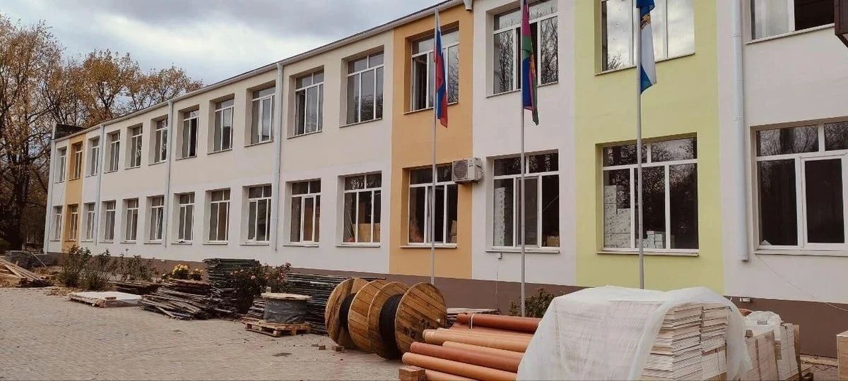 За три года в Херсонской области привели в порядок 26 школ, из них 21 — при содействии шеф-регионов, рассказали "Таврии" в Минобразования и науки