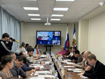 Минстрой РФ и Правительство Херсонской области обсудили подготовку к отопительному сезону и вопросы социально-экономического развития региона